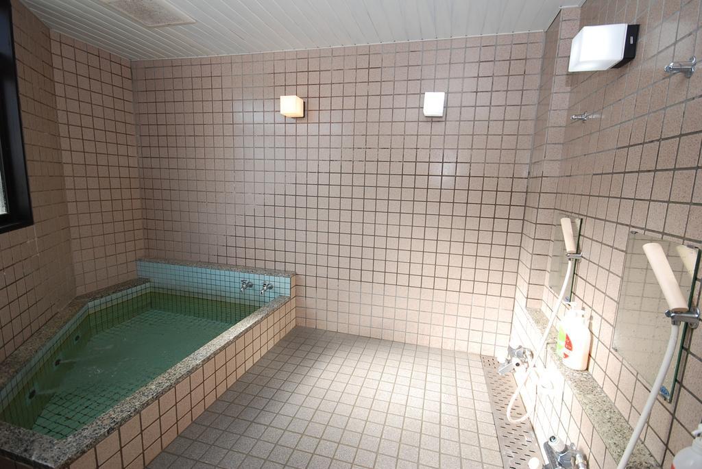 ホテル 七倉荘 大町市 エクステリア 写真
