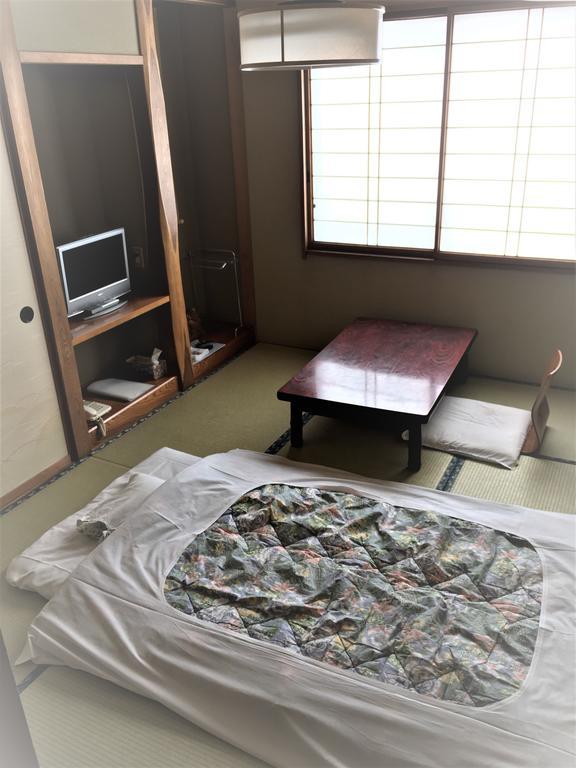 ホテル 七倉荘 大町市 エクステリア 写真