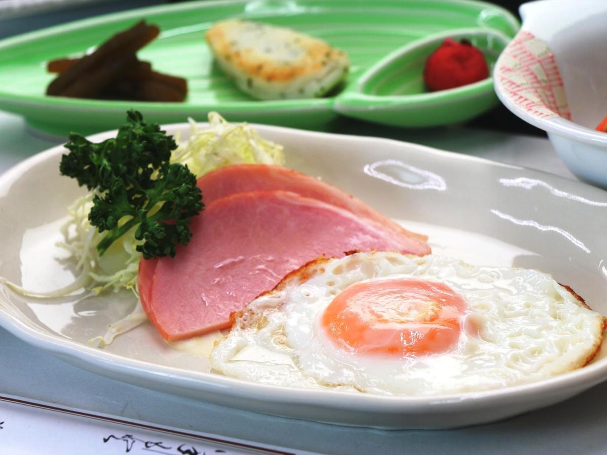 ホテル 七倉荘 大町市 エクステリア 写真